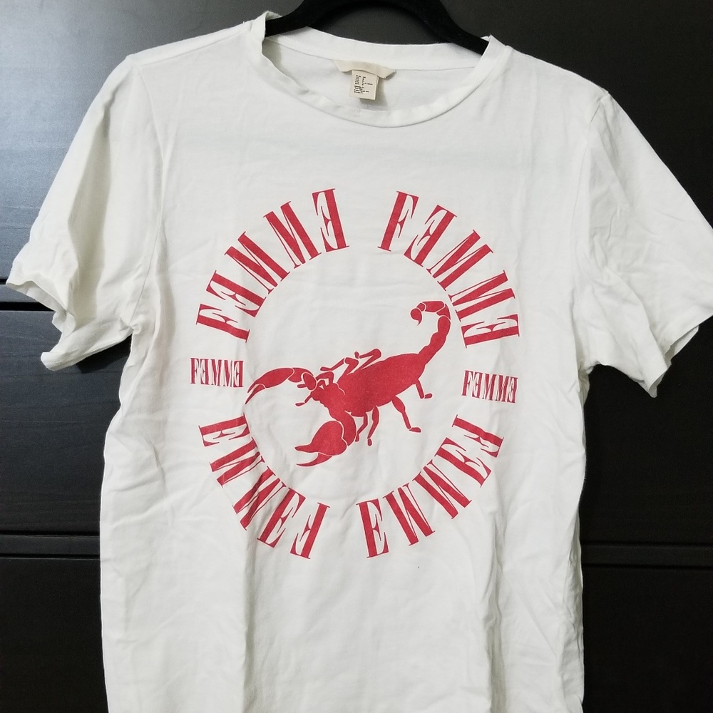 H&M graphic Tshirt - S